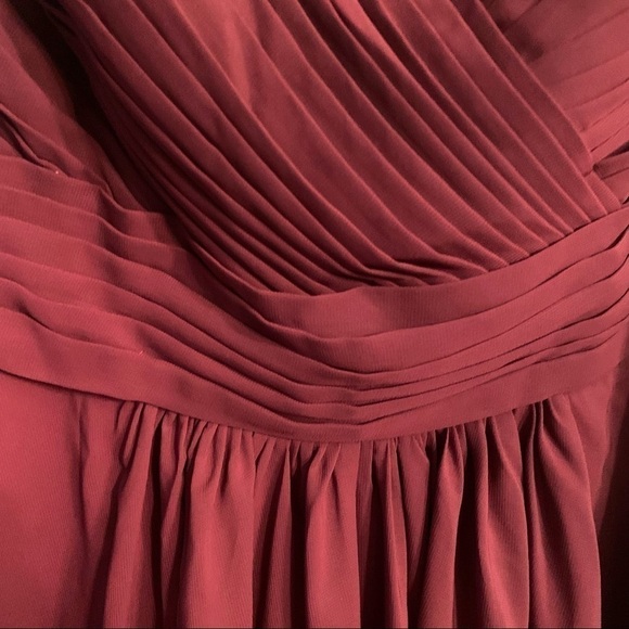 Babaroni Camille V-neck Full Length Chiffon Dress with Pleated Bodice Cabernet - Picture 4 of 6